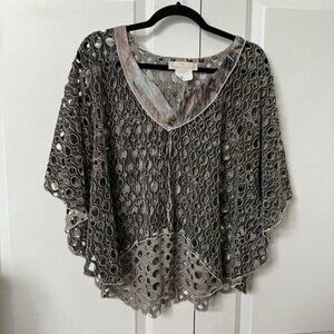 Le Blanc Mouton Top Open Lace Batwing Boho Gray Made in Canada